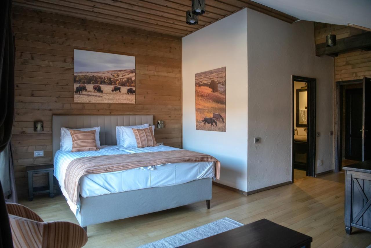Maggie'S Ranch Hotel ริชนอฟ ภายนอก รูปภาพ
