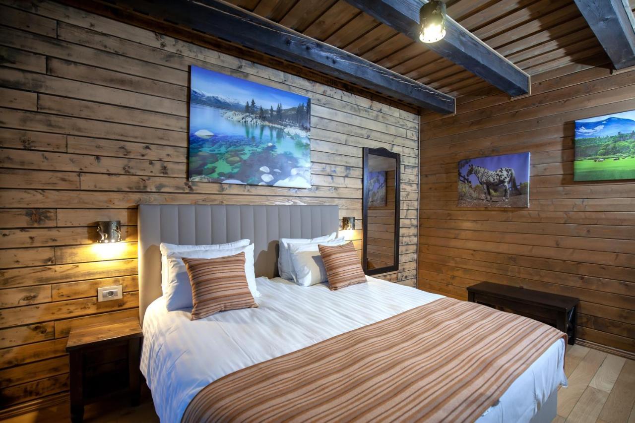 Maggie'S Ranch Hotel ริชนอฟ ภายนอก รูปภาพ