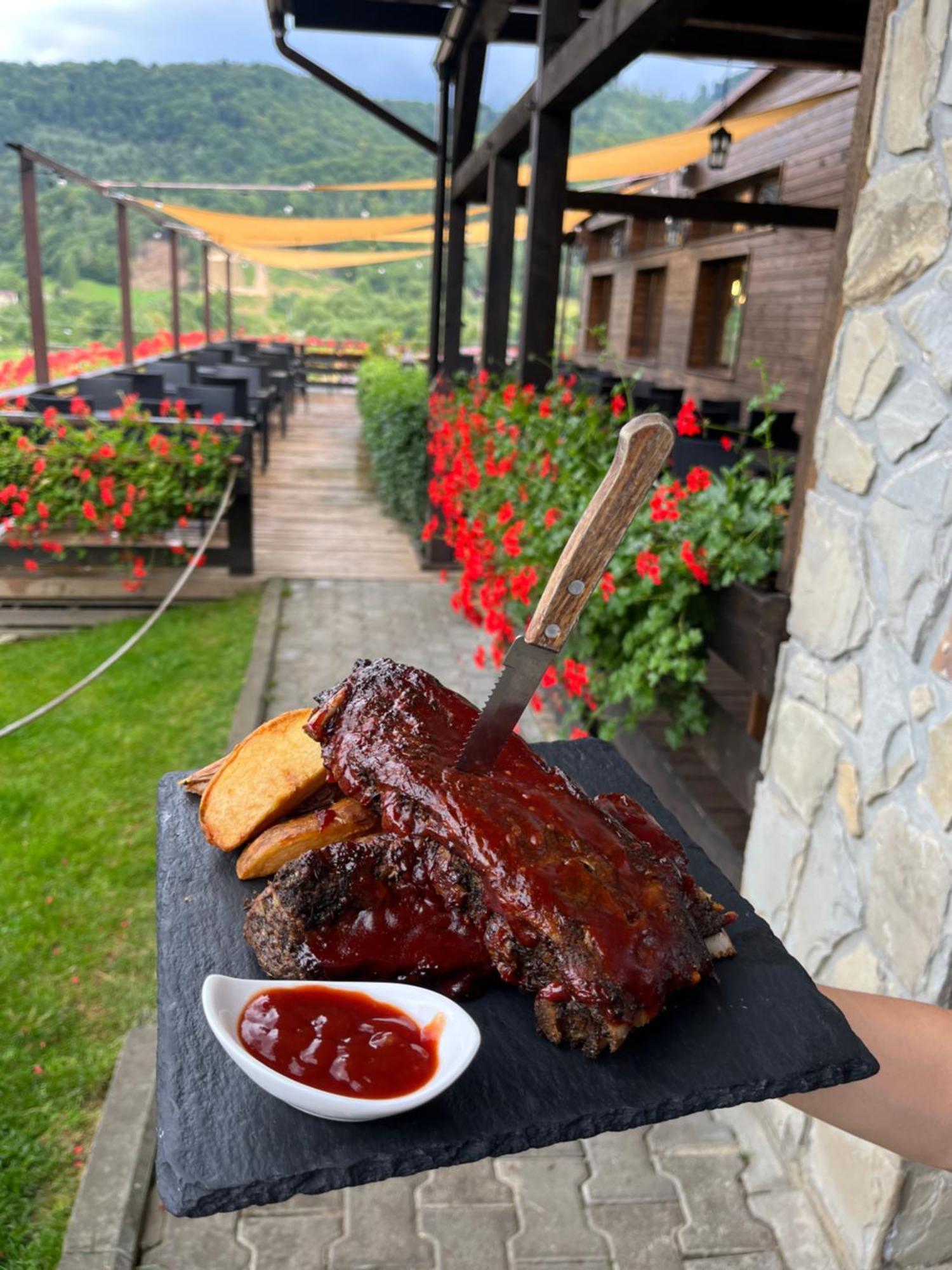 Maggie'S Ranch Hotel ริชนอฟ ภายนอก รูปภาพ