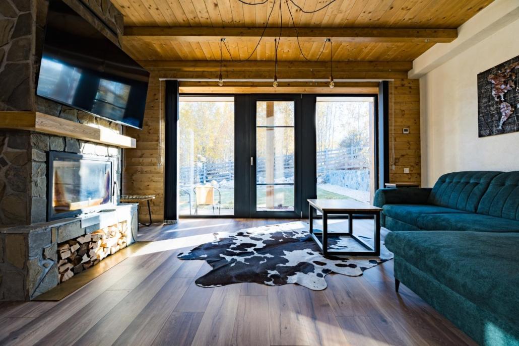 Maggie'S Ranch Hotel ริชนอฟ ภายนอก รูปภาพ