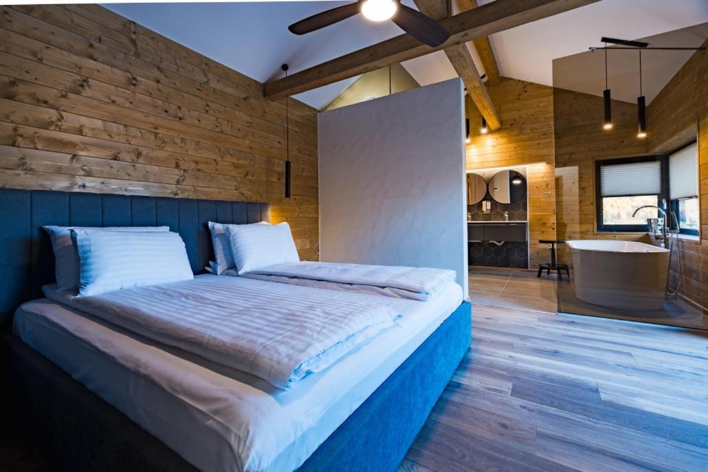 Maggie'S Ranch Hotel ริชนอฟ ภายนอก รูปภาพ